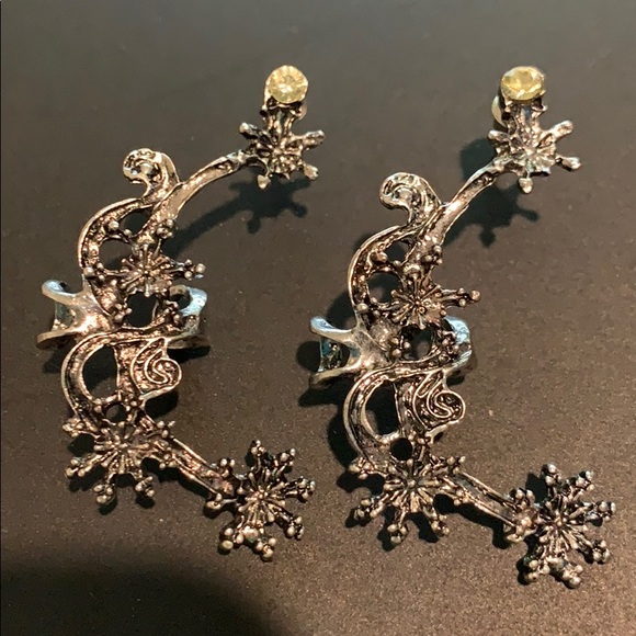 Jewelry - 3/$10 NEW cuff earrings